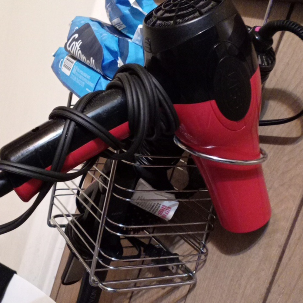 Hair dyer